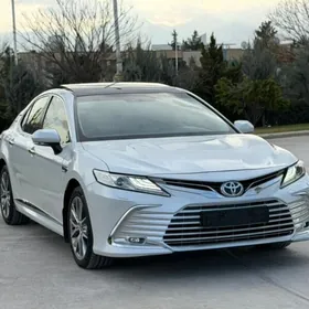 Toyota Camry 2022