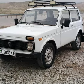 Lada Niva 1981