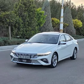 Hyundai Elantra 2025