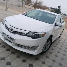 Toyota Camry 2013