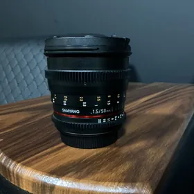 Samyang EF 1,5 50mm