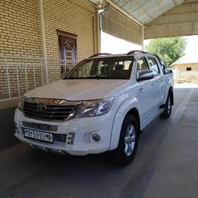 Toyota Hilux 2011