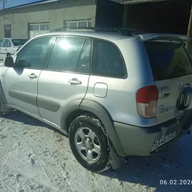 Toyota RAV4 2001