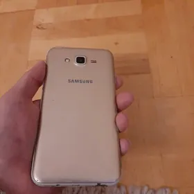 Samsung Galaxy J7
