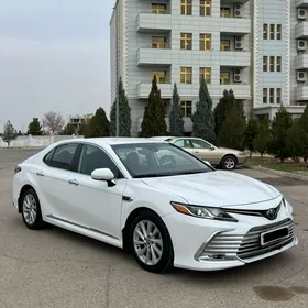 Toyota Camry 2022