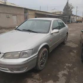 Toyota Camry 1999