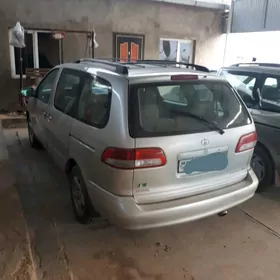 Toyota Sienna 2002