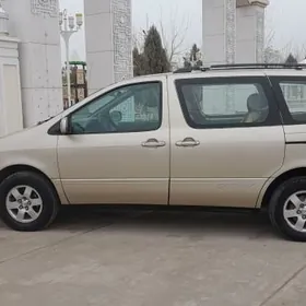 Toyota Sienna 1999
