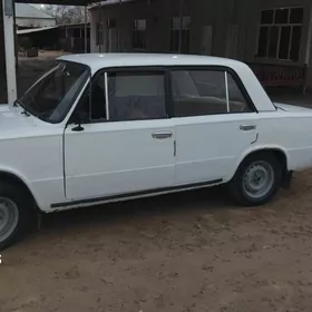 Lada 2104 1986