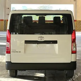 Toyota Hiace 2025