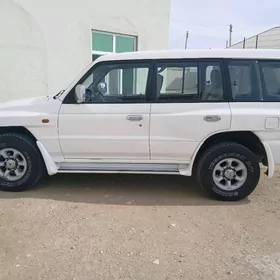 Mitsubishi Pajero 1998