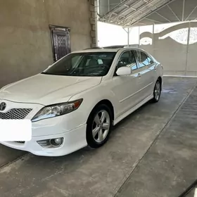 Toyota Camry 2011