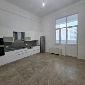 14 tapgyr 7 etaž 5 komnat