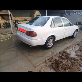Toyota Corolla 2000