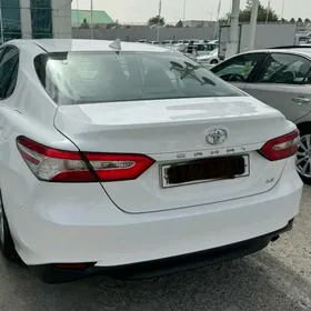 Toyota Camry 2020