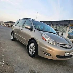 Toyota Sienna 2008