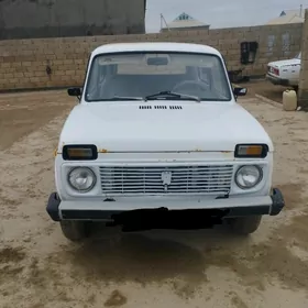 Lada Niva 1985