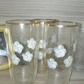 Стаканы, вафельница