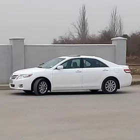 Toyota Camry 2011
