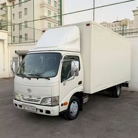 Toyota Dyna 2026