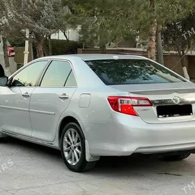 Toyota Camry 2014