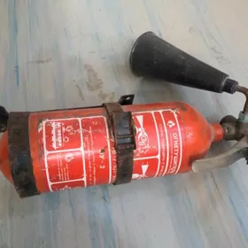 Огнетушитель углекислотный