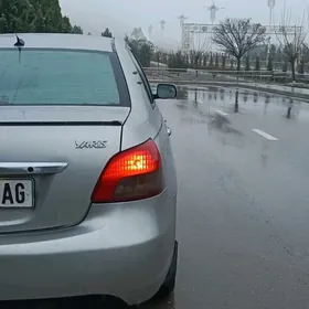 Toyota Yaris 2008