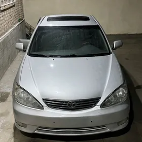 Toyota Camry 2004