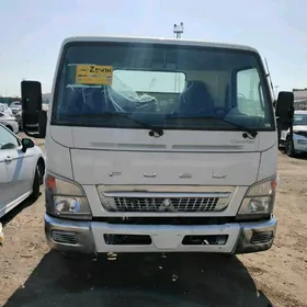 Mitsubishi Canter 2025
