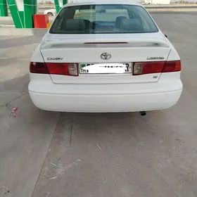 Toyota Camry 2000