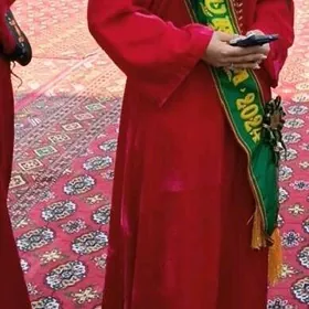 uçurym gyzyl tylky pombah