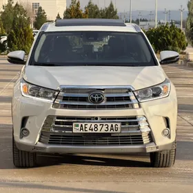Toyota Highlander 2018
