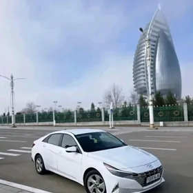 Hyundai Elantra 2021