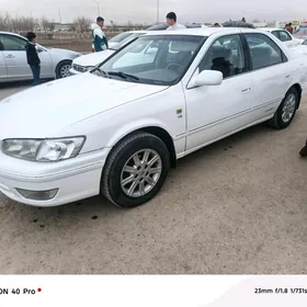 Toyota Camry 2000