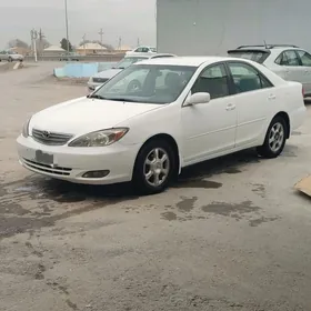 Toyota Camry 2004