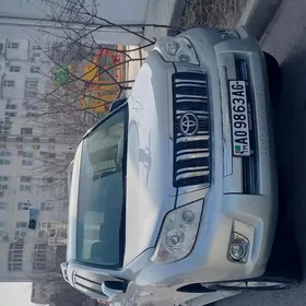 Toyota Land Cruiser Prado 2012