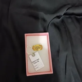 Gyzyl brilliant yüzük