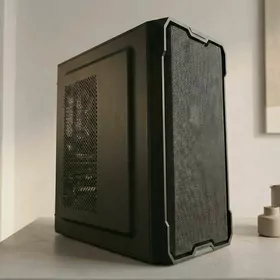 🟨 i3-6100️RAM 8, SSD 240