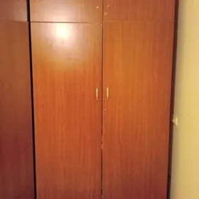 şifoner, шифоньер