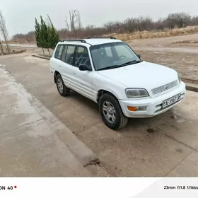 Toyota RAV4 1998