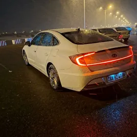 Hyundai Sonata Hybrid 2020