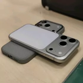 iphone 17pro silver Maked...