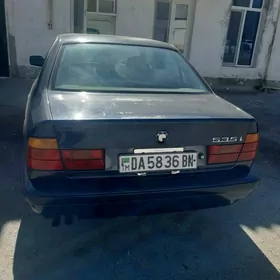 BMW 325 1989