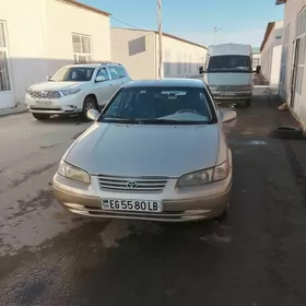 Toyota Camry 1997