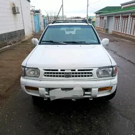 Nissan Pathfinder 1997