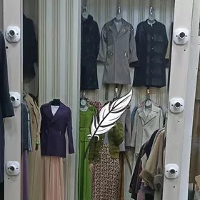 yuz gorilyan ayna cyraly