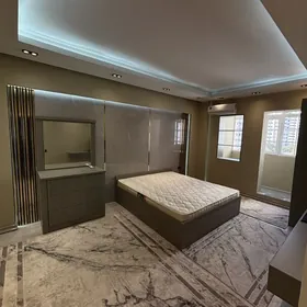 eyesinden mir 4 2 komnat