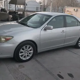 Toyota Camry 2004