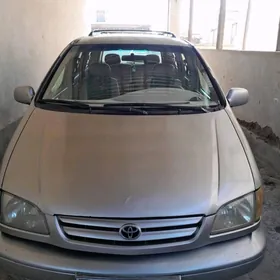 Toyota Sienna 2001