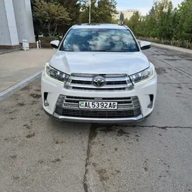 Toyota Highlander 2017